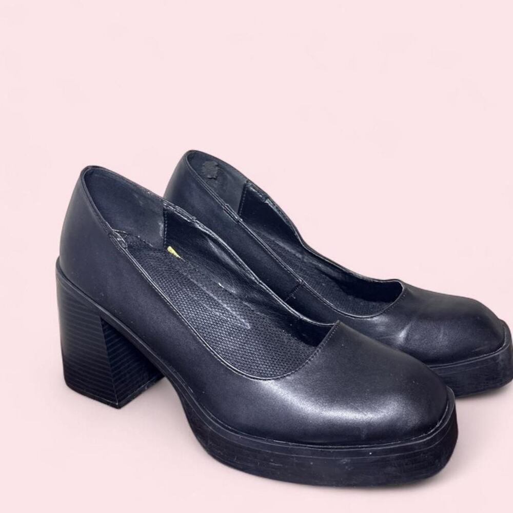 MIA size 8.5 chunky black platform block pumps Y2k chunky grunge office siren